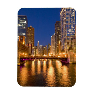 Chicago, Illinois, Skyline and Chicago River at Magnet