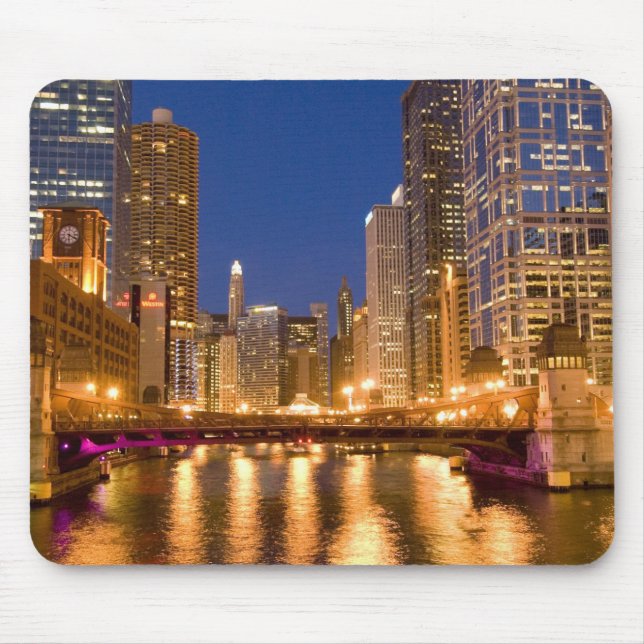 Chicago, Illinois, Skyline and Chicago River at Mouse Mat (Front)