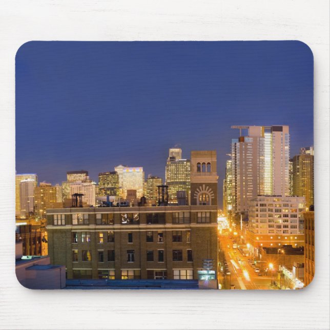 Chicago, Illinois, skyline shot from West Loop Mouse Mat (Front)