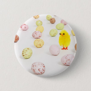 chick eggs easter 6 cm round badge