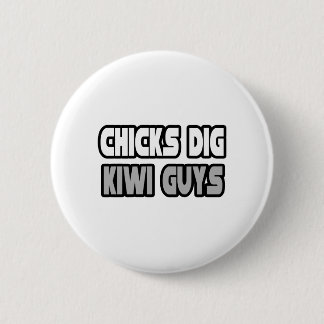 Chicks Dig Kiwi Guys 6 Cm Round Badge