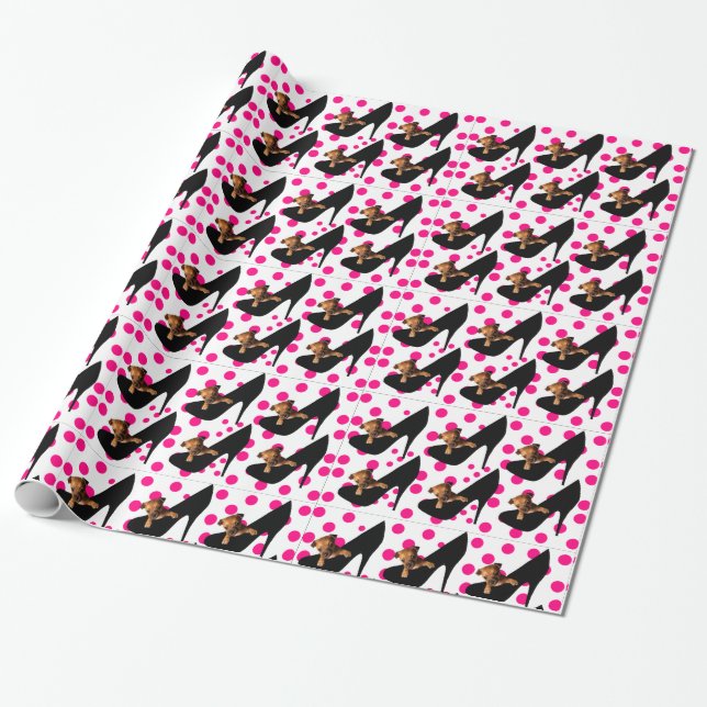 CHIHUAHUA IN SHOE WRAPPING PAPER (Unrolled)