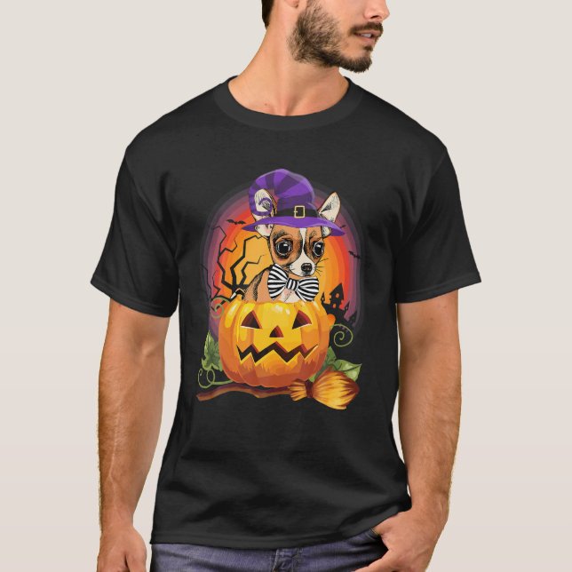 Chihuahua Witch Pumpkin Halloween Dog Lover T-Shirt (Front)