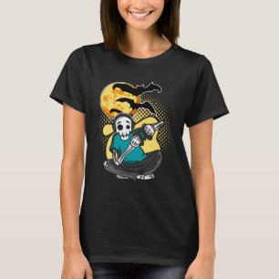 Chilin' With My Creeps Halloween Spooky Trick Or T T-Shirt