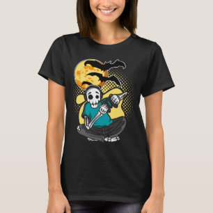 Chilin' With My Creeps Halloween Spooky Trick Or T T-Shirt