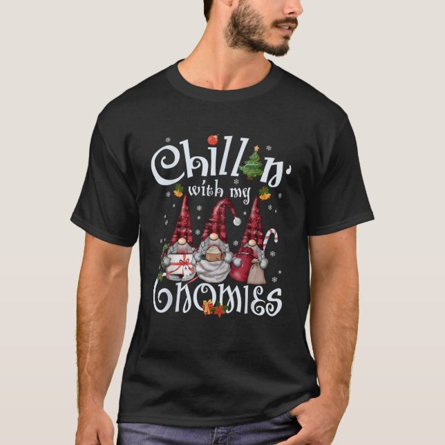 Chillin With My Gnomies Christmas Pajama Family Ma T-Shirt (Front)