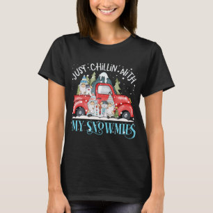 Chillin With My Gnomies Funny Christmas Gnomes Red T-Shirt