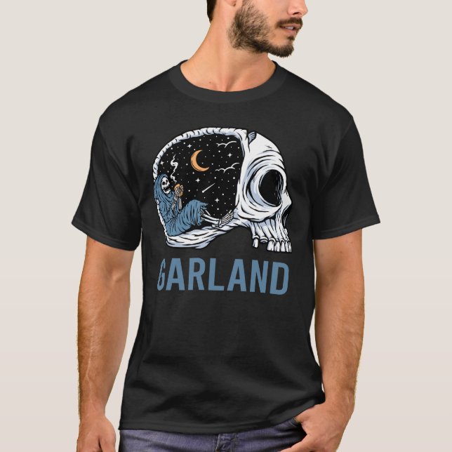 Chilling Skeleton - Garland T-Shirt (Front)