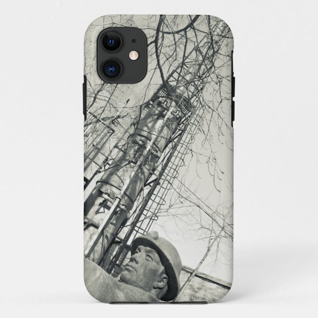 China, Beijing, Chaoyang District. Dashanzi 798 Case-Mate iPhone Case (Back)