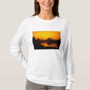 China. Colourful China. Beautiful Li river. T-Shirt