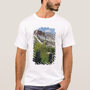China, Tibet, Lhasa, Potala Palace 2 T-Shirt