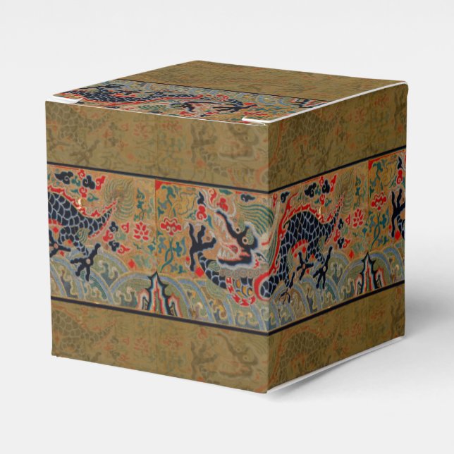 Chinese Dragon Symbol Antique Asian Favour Box (Front Side)