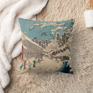 Chinoiserie Ukiyo-e Japanese Winter Snow Landscape Cushion