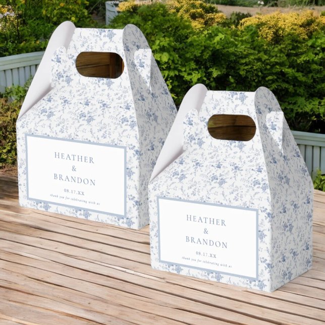 Chinoiserie Vintage Floral Blue Wedding Favour Box (Creator Uploaded)