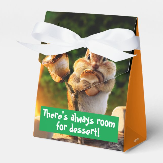 Chipmunk Eating Marshmallow Favour Box (Front Side)