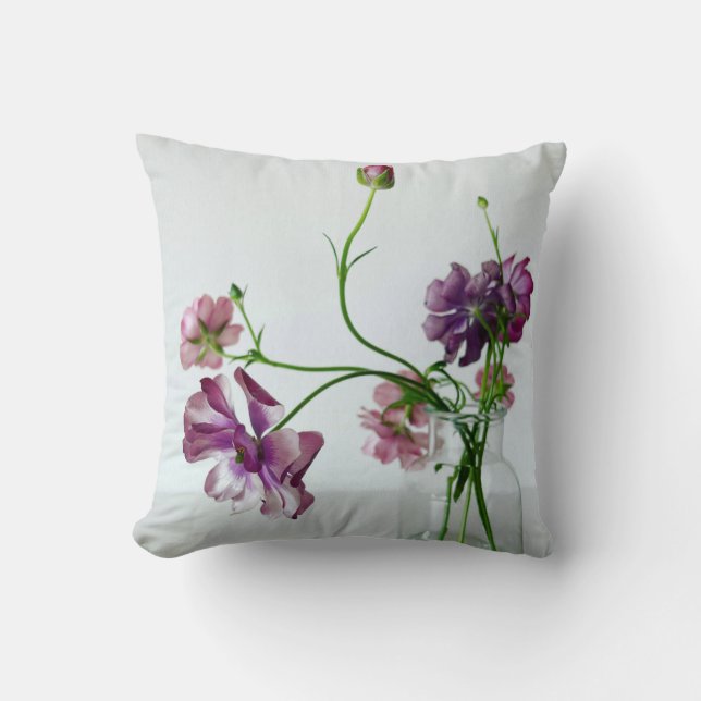 Chique Floral Throw Pillow (Front)
