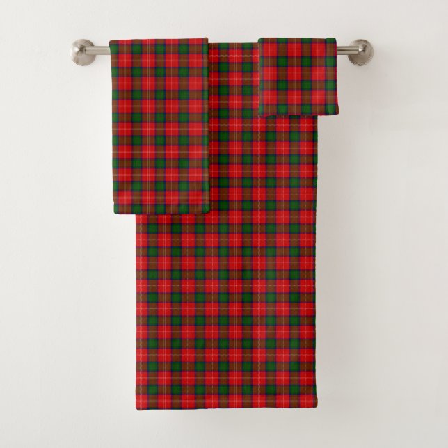 Chisholm tartan red green plaid bath towel set (Insitu)