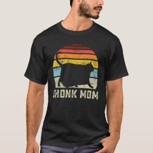 Chonk Cat Mum Scale Meme Funny Retro Style Mummy C T-Shirt