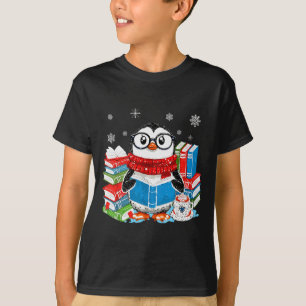Christmas A Penguin Reading Book Snowflake Cocoa H T-Shirt
