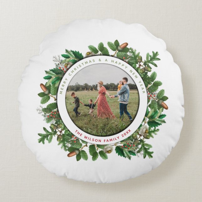 Christmas Acorn Wreath Family Photo  Round Cushion (Front)