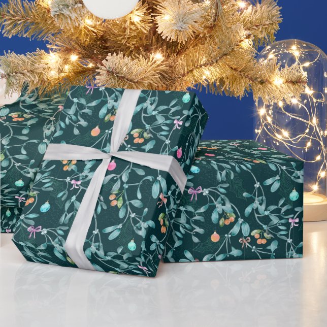 Christmas Botanical Wrapping Paper (Holidays)