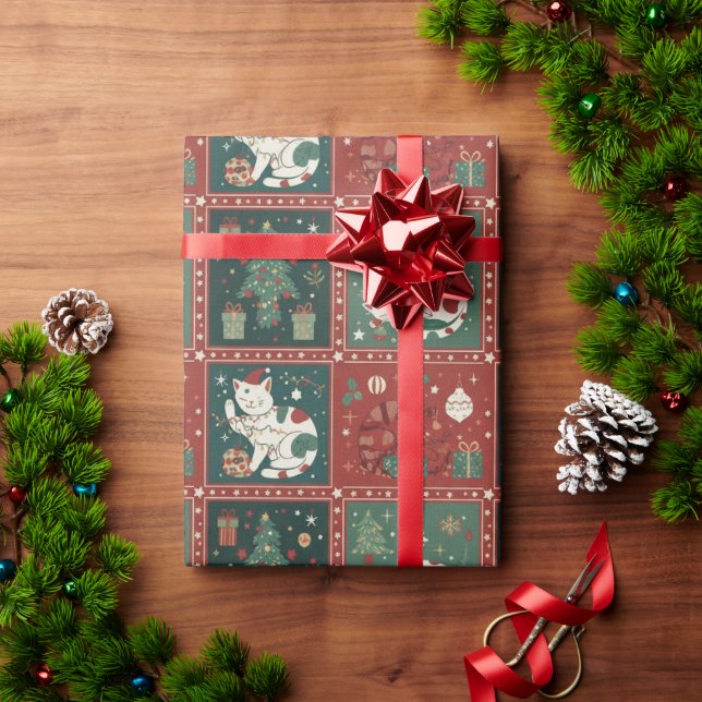 Christmas Cat Cute Holiday Kitty in Santa Hat with Wrapping Paper (Holiday Gift)