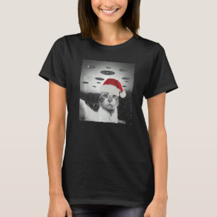 Christmas Cat wear Santa Hat selfie with Alien UFO T-Shirt