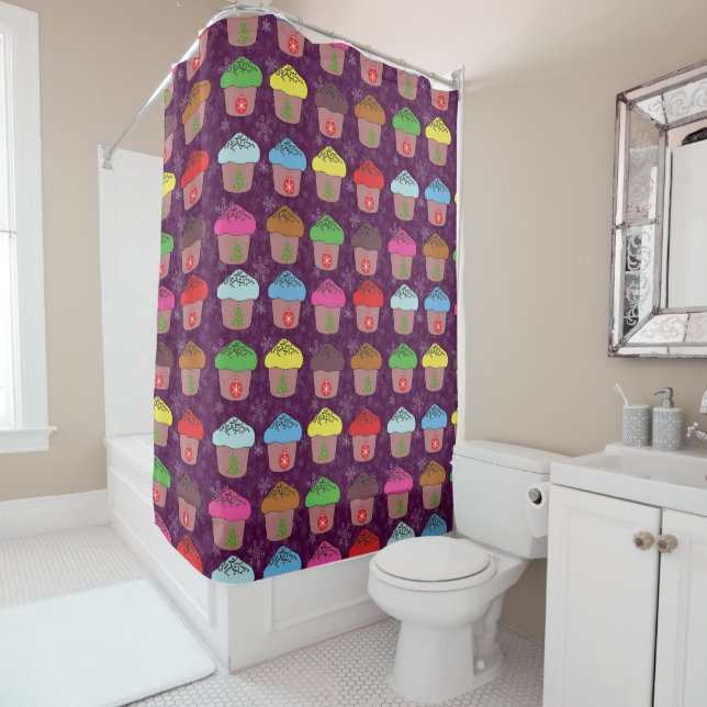 Christmas cup cakes shower curtain (In Situ)