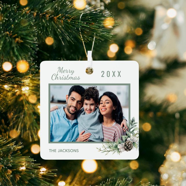 Christmas family photo white cone pine metal tree decoration (Creator Uploaded)
