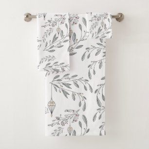 Christmas Foliage and Berries Bath Towel Set