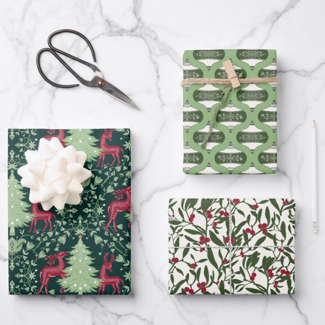 Christmas Folk Art Reindeer, Ornaments, Mistletoe Wrapping Paper Sheet (Front)