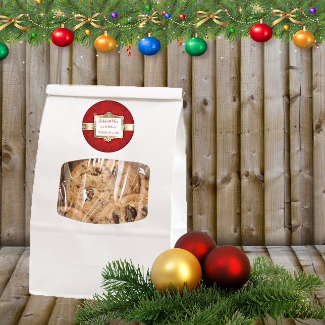 Christmas Gift Label, Beautiful Red and Gold Classic Round Sticker (Creator Uploaded)