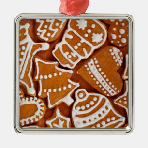 Christmas Gingerbread Biscuits Metal Tree Decoration