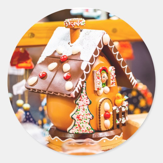 Christmas gingerbread classic round sticker (Front)