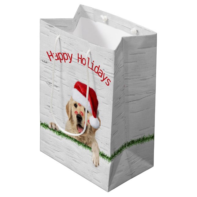 Christmas Golden Retriever With Lipstick Kisses Me Medium Gift Bag (Front Angled)