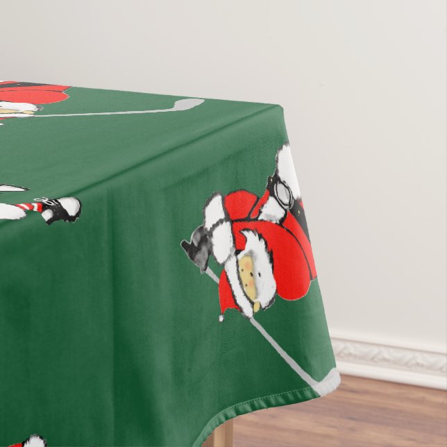 Christmas Golf Party Tablecloth (In Situ)