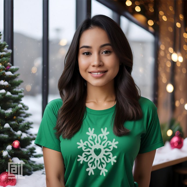 Christmas Heart Snowflake Ornate Classic T-Shirt (Creator Uploaded)