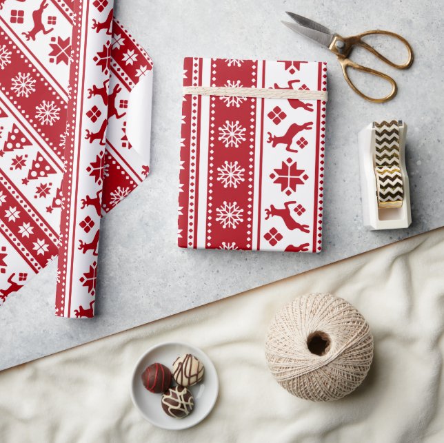 Christmas Holiday Nordic Pattern Cosy Wrapping Paper (Crafts)