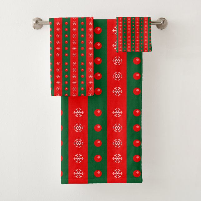 Christmas Holiday Red Green Snowflakes Ornament Bath Towel Set (Insitu)