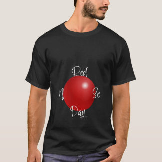 Christmas Holiday Rudolf Reindeer Red Nose Hunting T-Shirt