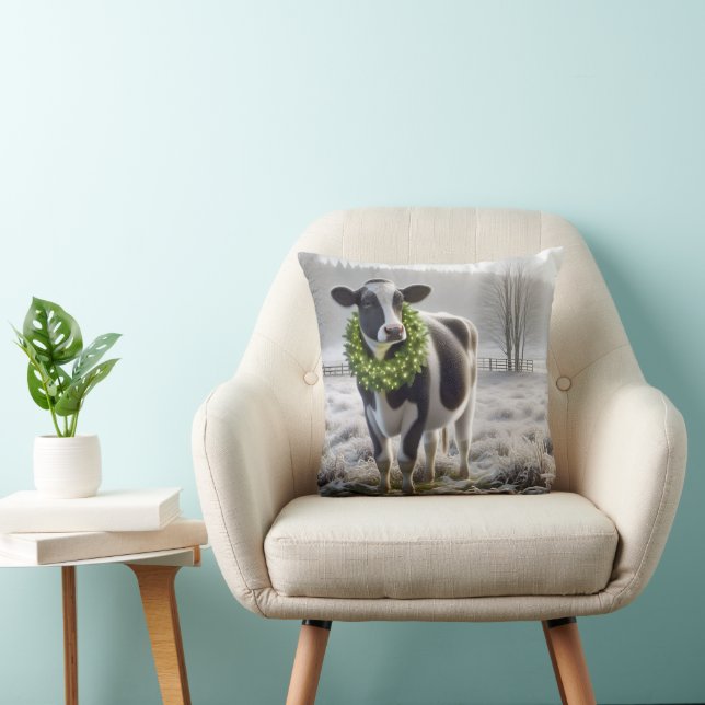 Christmas Holstein Cow Wearing a Wreath Cushion (Chair)