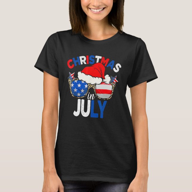 Christmas In July Summer Patriotic USA Santa Hat 4 T-Shirt (Front)