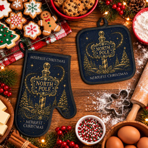 Christmas in the Stars North Pole Oven Mitt & Pot Holder Set
