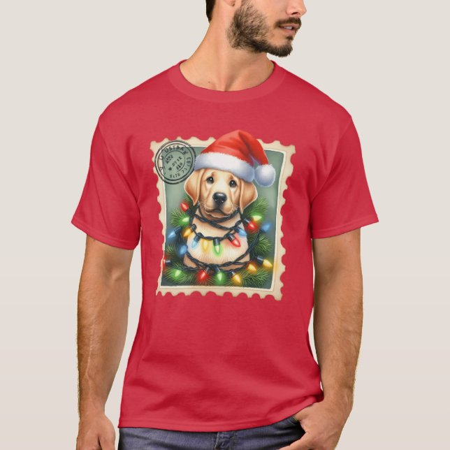 Christmas Labrador with hat and festive garlands g T-Shirt (Front)