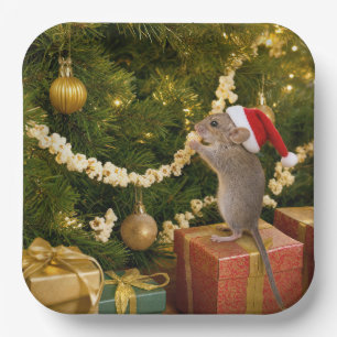 Christmas Mouse Eating Popcorn Garland on Tree Paper Plate