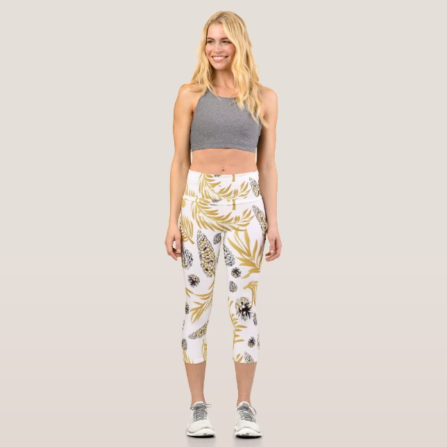 Christmas Pattern, Pine Snow 5 Capri Leggings (Front)