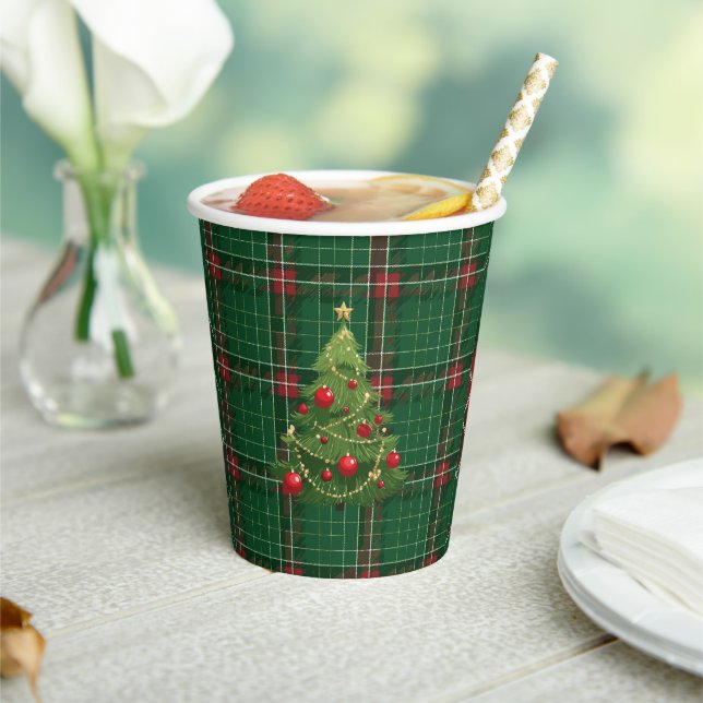 Christmas Plaid Green, Red Paper Cups (Insitu)