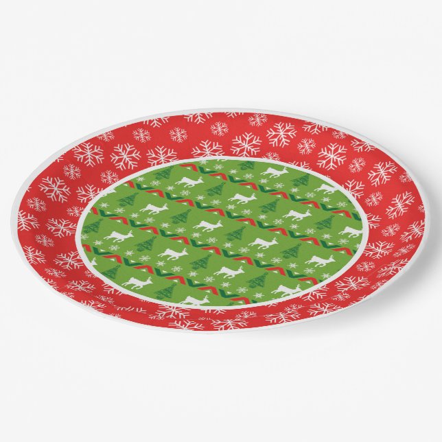 Christmas Reindeer and Snowflakes Pattern Paper Plate (Angled)