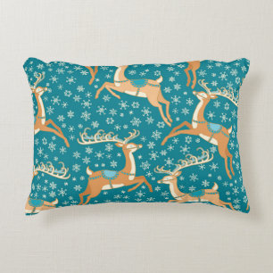 Christmas Reindeer: Vintage Seamless Pattern. Decorative Cushion