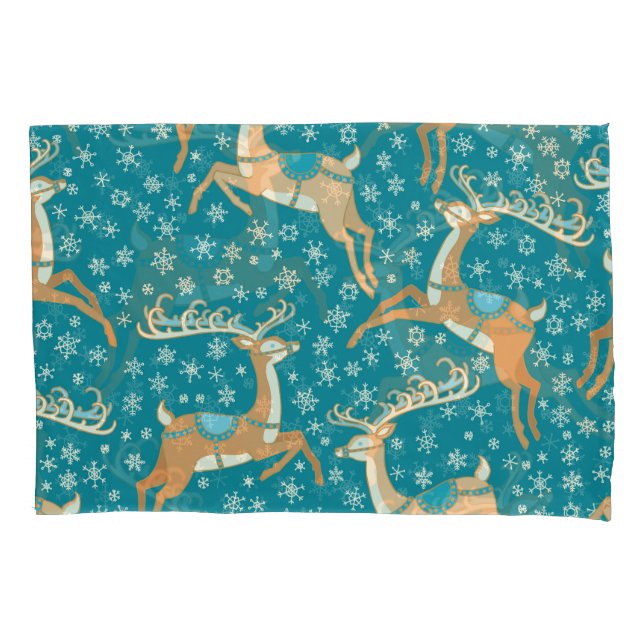 Christmas Reindeer: Vintage Seamless Pattern. Pillowcase (Front)